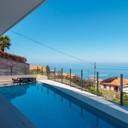 Guestready - Sunset Heaven Villa Calheta (Madeira)