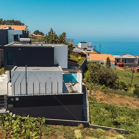 Guestready - Sunset Heaven Villa Calheta