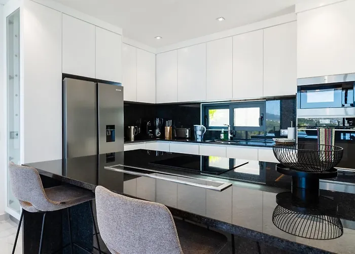 Villa Guestready - Sunset Heaven Calheta (Madeira)