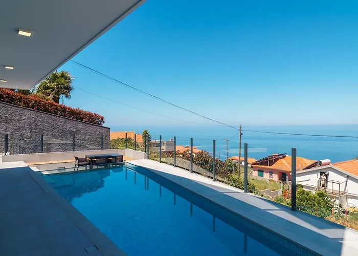 Guestready - Sunset Heaven Villa Calheta (Madeira)