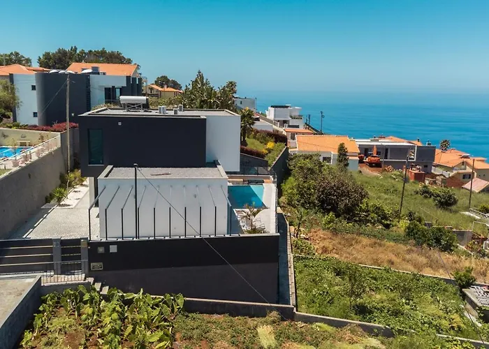 Guestready - Sunset Heaven Villa Calheta (Madeira)